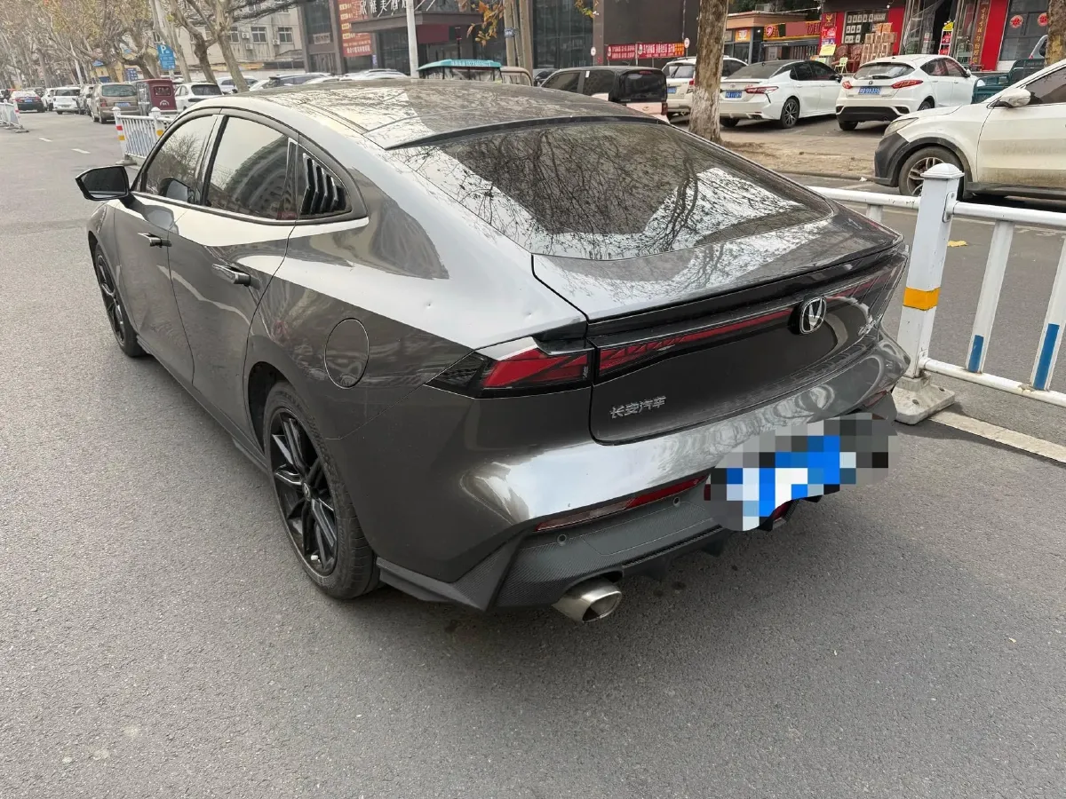 2023 ChangAn UNI-V 1.5T 188HP L4 7DCT,autocango,china used car exporter,china ev exporter,chinese used car exporter,chinese used ev exporter