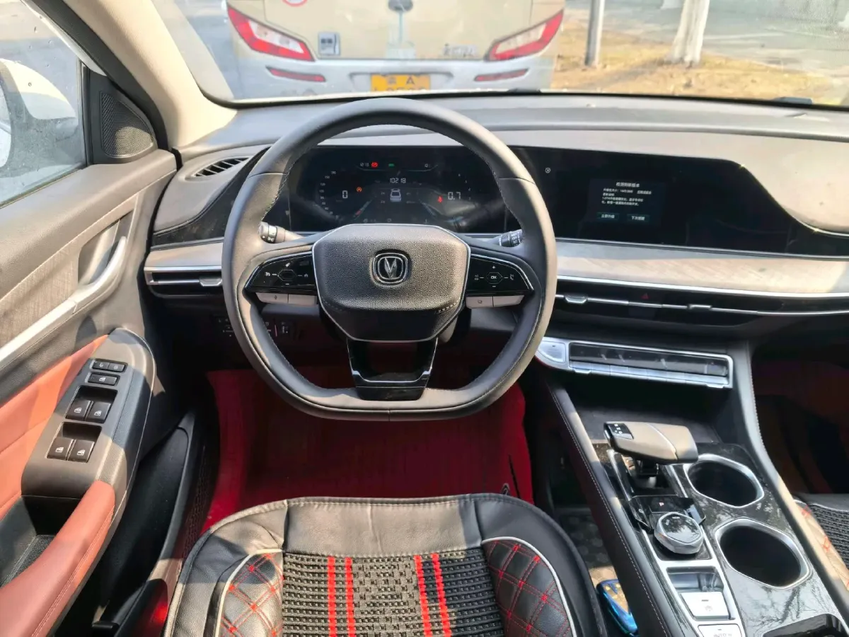 2022 ChangAn Eado 1.4T 160HP L4 7DCT,autocango,china used car exporter,china ev exporter,chinese used car exporter,chinese used ev exporter