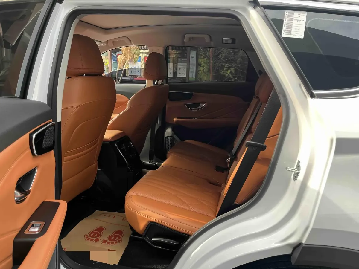 2024 Venucia VX6 BEV 62KWH,autocango,china used car exporter,china ev exporter,chinese used car exporter,chinese used ev exporter