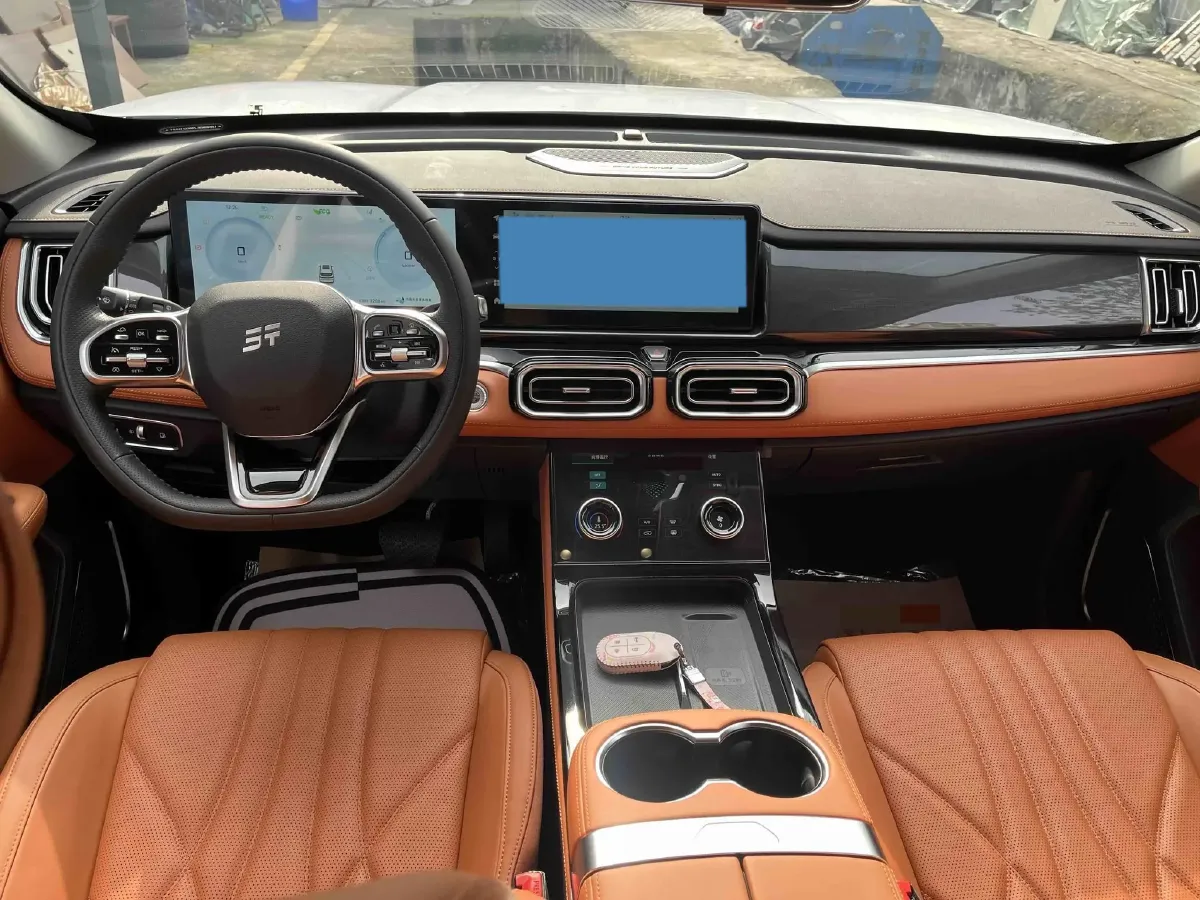 2024 Venucia VX6 BEV 62KWH,autocango,china used car exporter,china ev exporter,chinese used car exporter,chinese used ev exporter