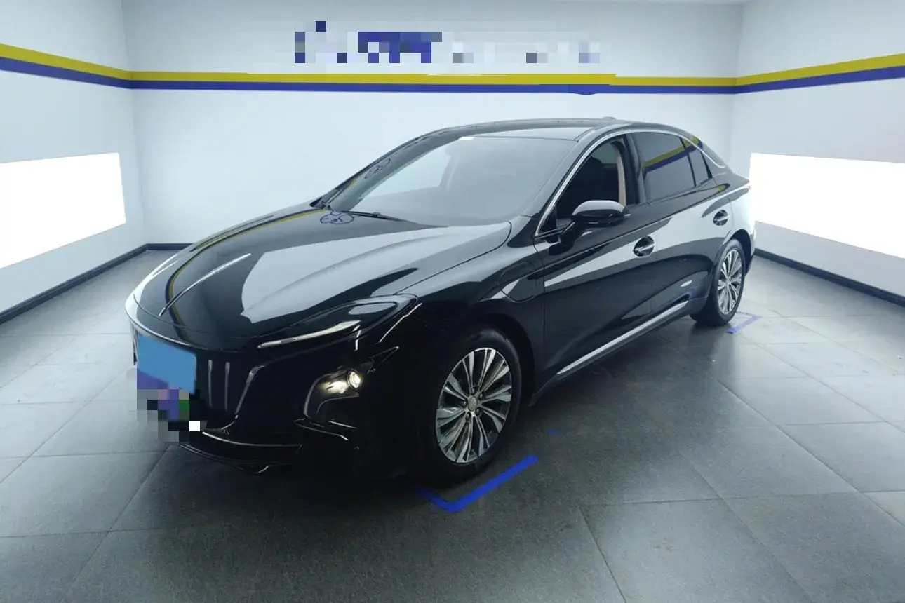 2022 HongQi E-QM5 BEV 54KWH