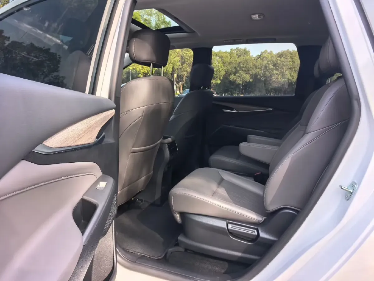 2025 MAXUS G50 PHEV 1.5L 98HP L4 1DHT PHEV,autocango,china used car exporter,china ev exporter,chinese used car exporter,chinese used ev exporter