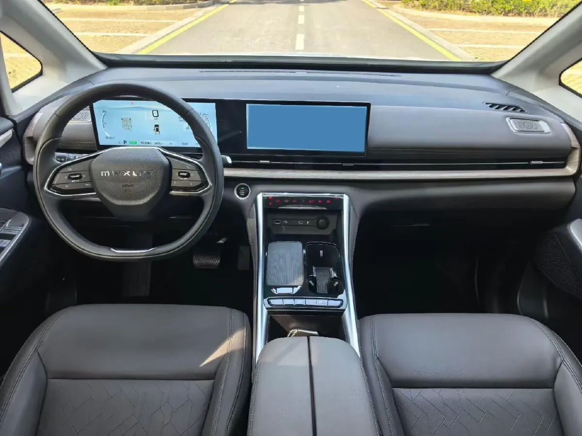 2025 MAXUS G50 PHEV 1.5L 98HP L4 1DHT PHEV,autocango,china used car exporter,china ev exporter,chinese used car exporter,chinese used ev exporter