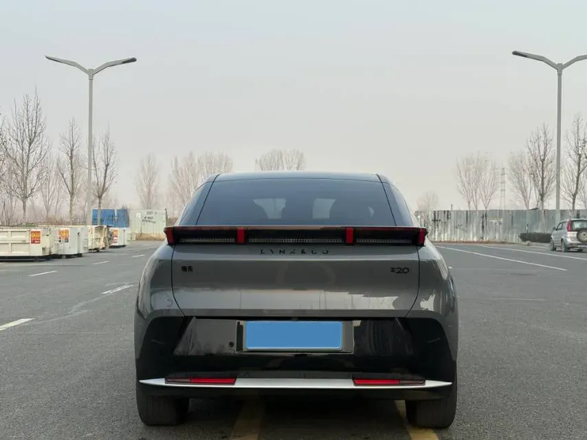 2025 Dongfeng Z9 2.0T 258HP L4 8AT,autocango,china used car exporter,china ev exporter,chinese used car exporter,chinese used ev exporter