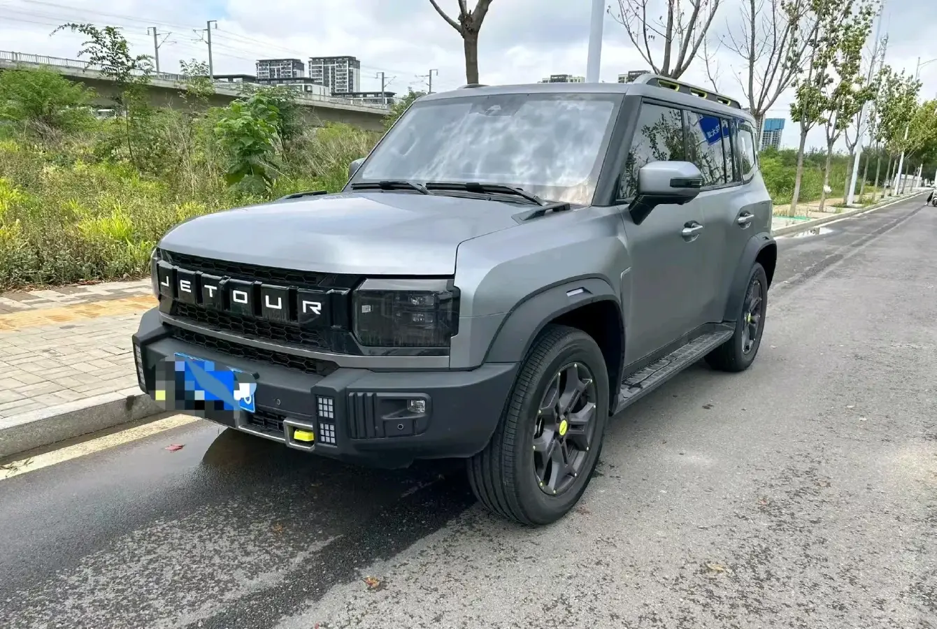 2025 Jetour Traveller 2.0T 254HP L4 7DCT