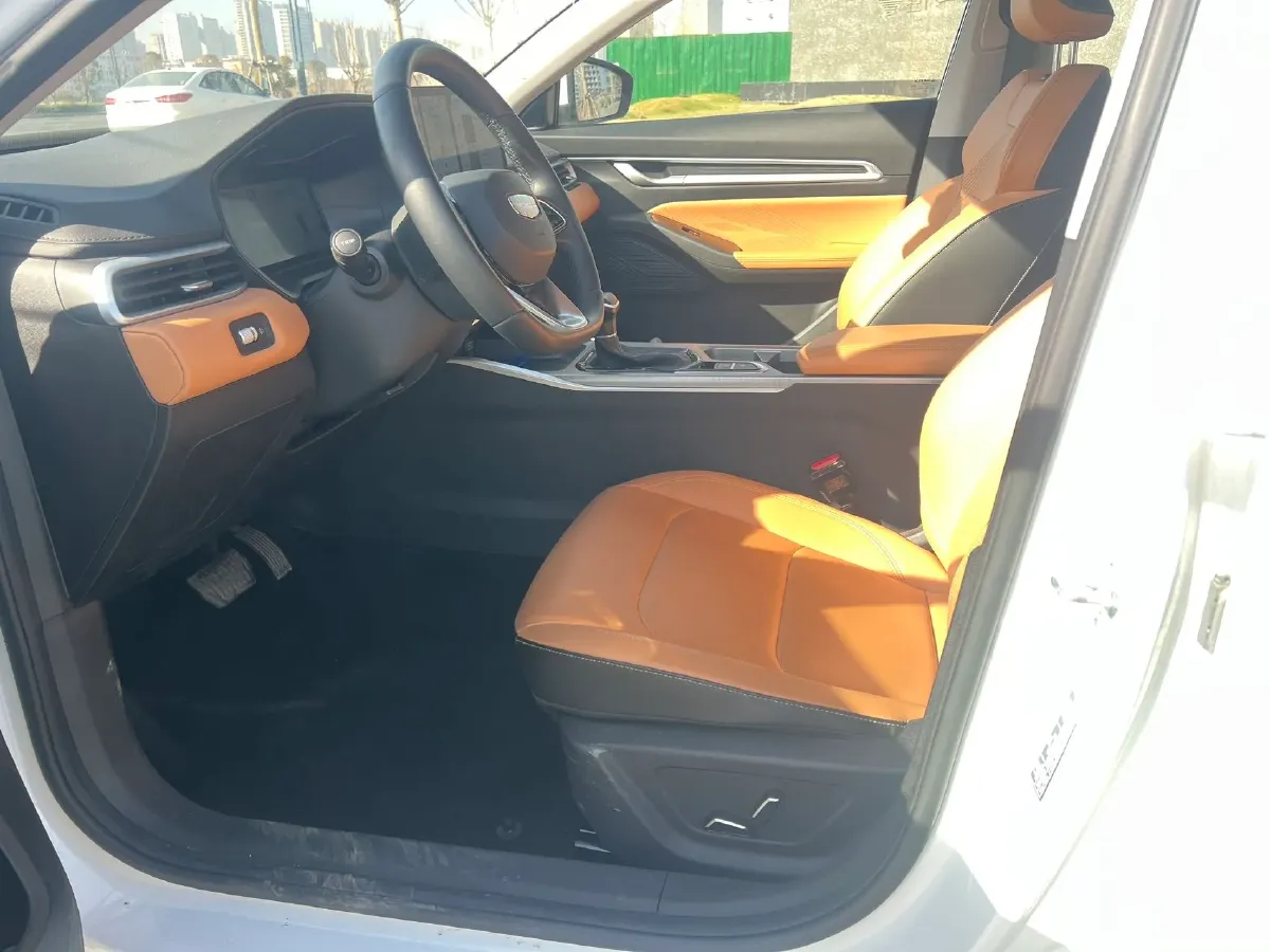 2025 Geely Emgrand 1.5L 127HP L4 CVT,autocango,china used car exporter,china ev exporter,chinese used car exporter,chinese used ev exporter