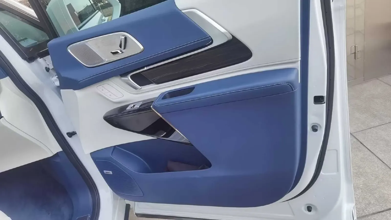 2023 Buick Century 2.0T 237HP L4 9AT,autocango,china used car exporter,china ev exporter,chinese used car exporter,chinese used ev exporter