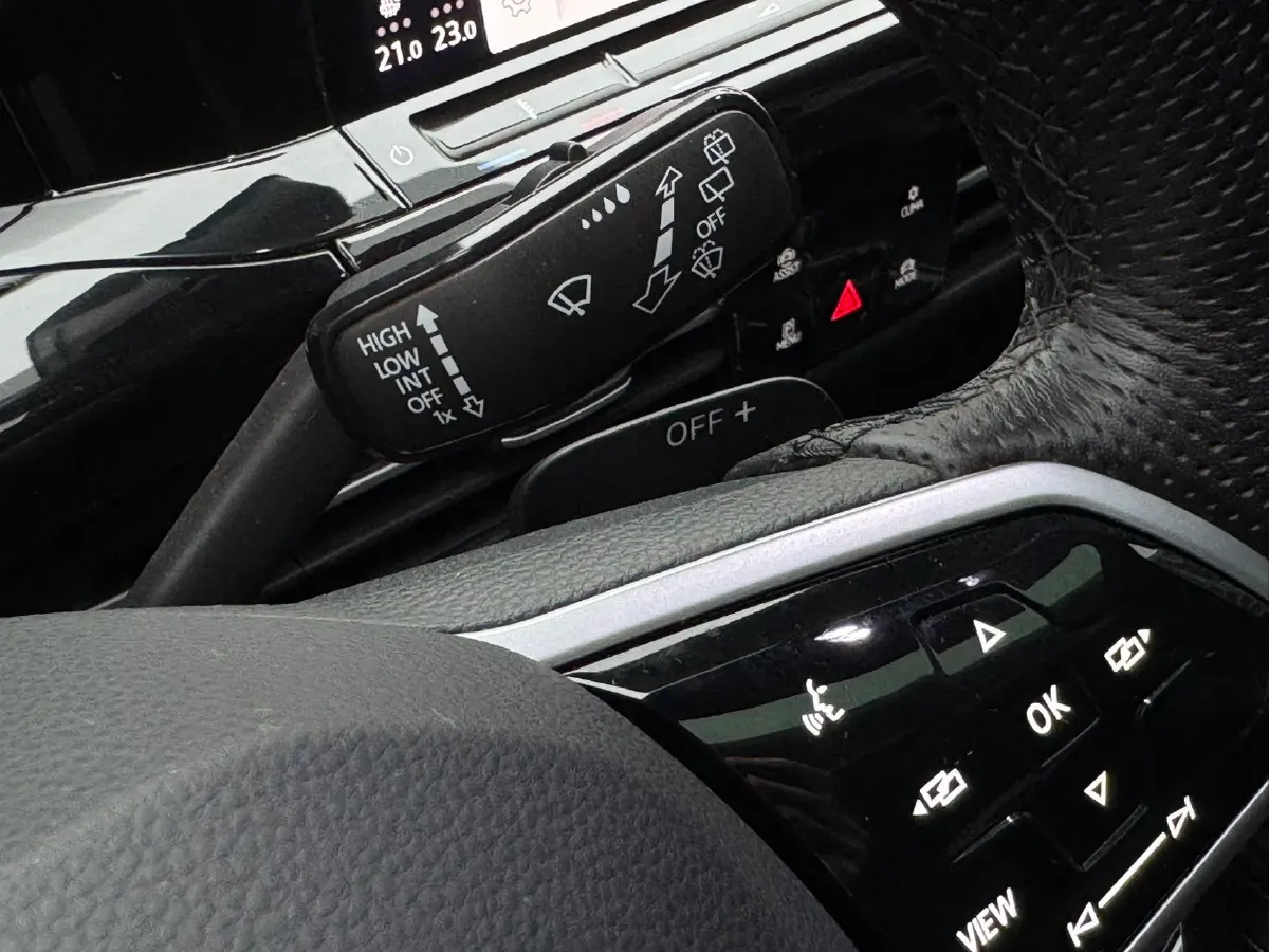 2023 Volkswagen Golf 1.4T 150HP L4 7DCT,autocango,china used car exporter,china ev exporter,chinese used car exporter,chinese used ev exporter