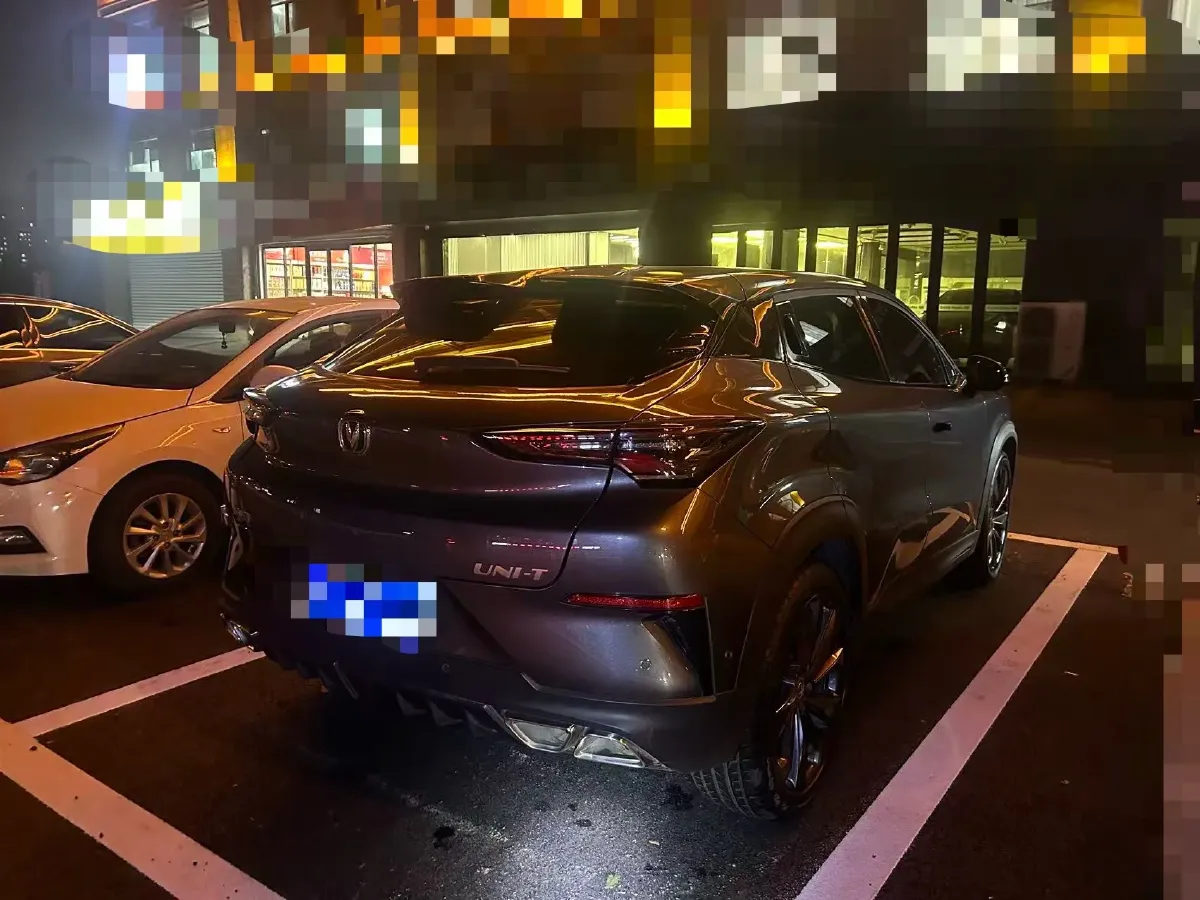 2020 ChangAn UNI-T 1.5T 180HP L4 7DCT,autocango,china used car exporter,china ev exporter,chinese used car exporter,chinese used ev exporter