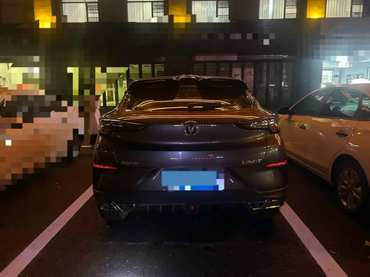 2020 ChangAn UNI-T 1.5T 180HP L4 7DCT,autocango,china used car exporter,china ev exporter,chinese used car exporter,chinese used ev exporter