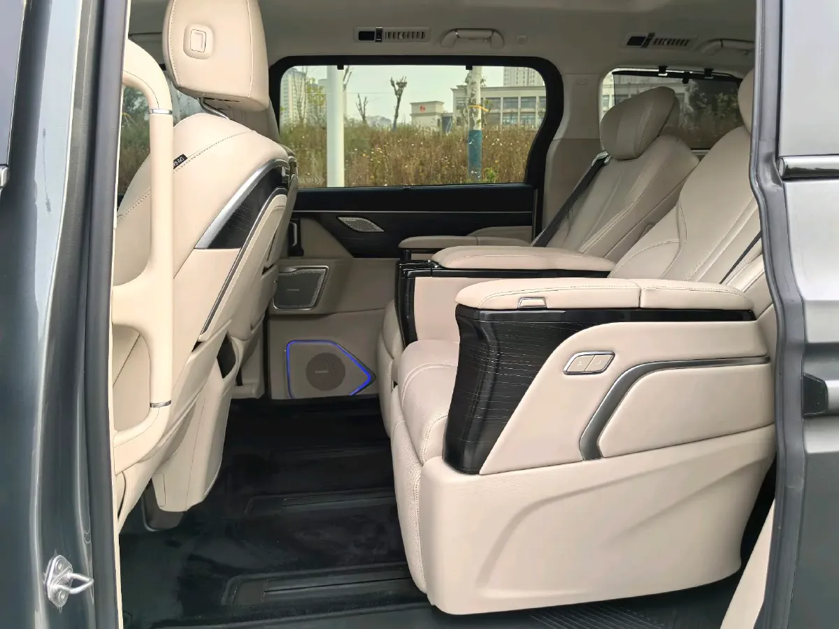 2024 Mercedes-Benz C Class 1.5T 204HP L4 9AT,autocango,china used car exporter,china ev exporter,chinese used car exporter,chinese used ev exporter