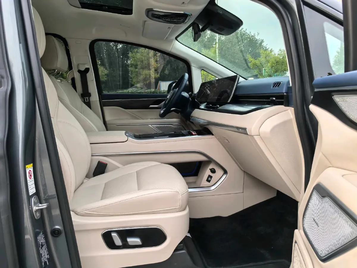 2024 Mercedes-Benz C Class 1.5T 204HP L4 9AT,autocango,china used car exporter,china ev exporter,chinese used car exporter,chinese used ev exporter