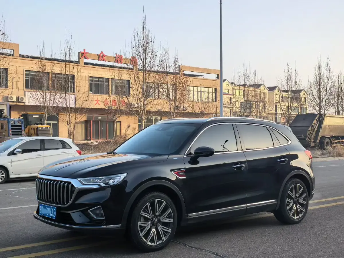 2022 HongQi HS5 2.0T 224HP L4 6AT
