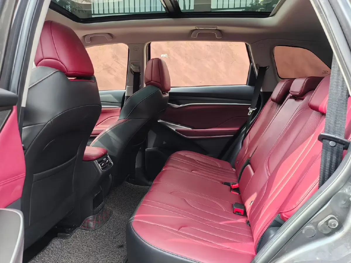 2021 ChangAn CS75 Plus 1.5T 178HP L4 6AT,autocango,china used car exporter,china ev exporter,chinese used car exporter,chinese used ev exporter