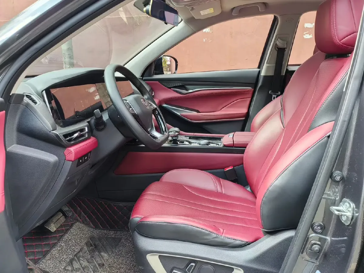 2021 ChangAn CS75 Plus 1.5T 178HP L4 6AT,autocango,china used car exporter,china ev exporter,chinese used car exporter,chinese used ev exporter