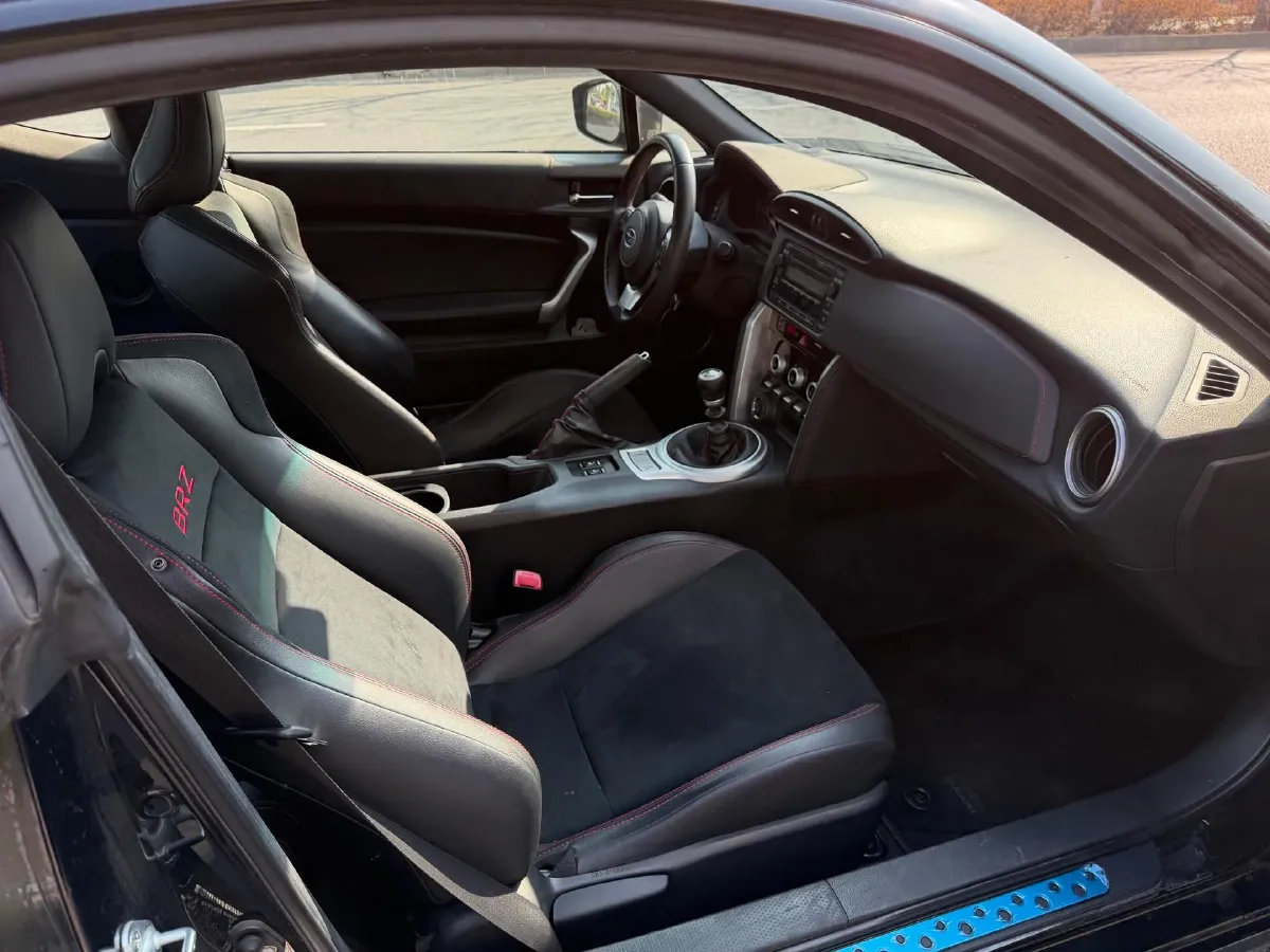 2019 Ford Focus 2.3T 280HP L4 6MT,autocango,china used car exporter,china ev exporter,chinese used car exporter,chinese used ev exporter