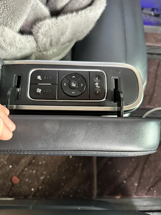 2021 GAC Trumpchi M8 2.0T 252HP L4 8AT,autocango,china used car exporter,china ev exporter,chinese used car exporter,chinese used ev exporter