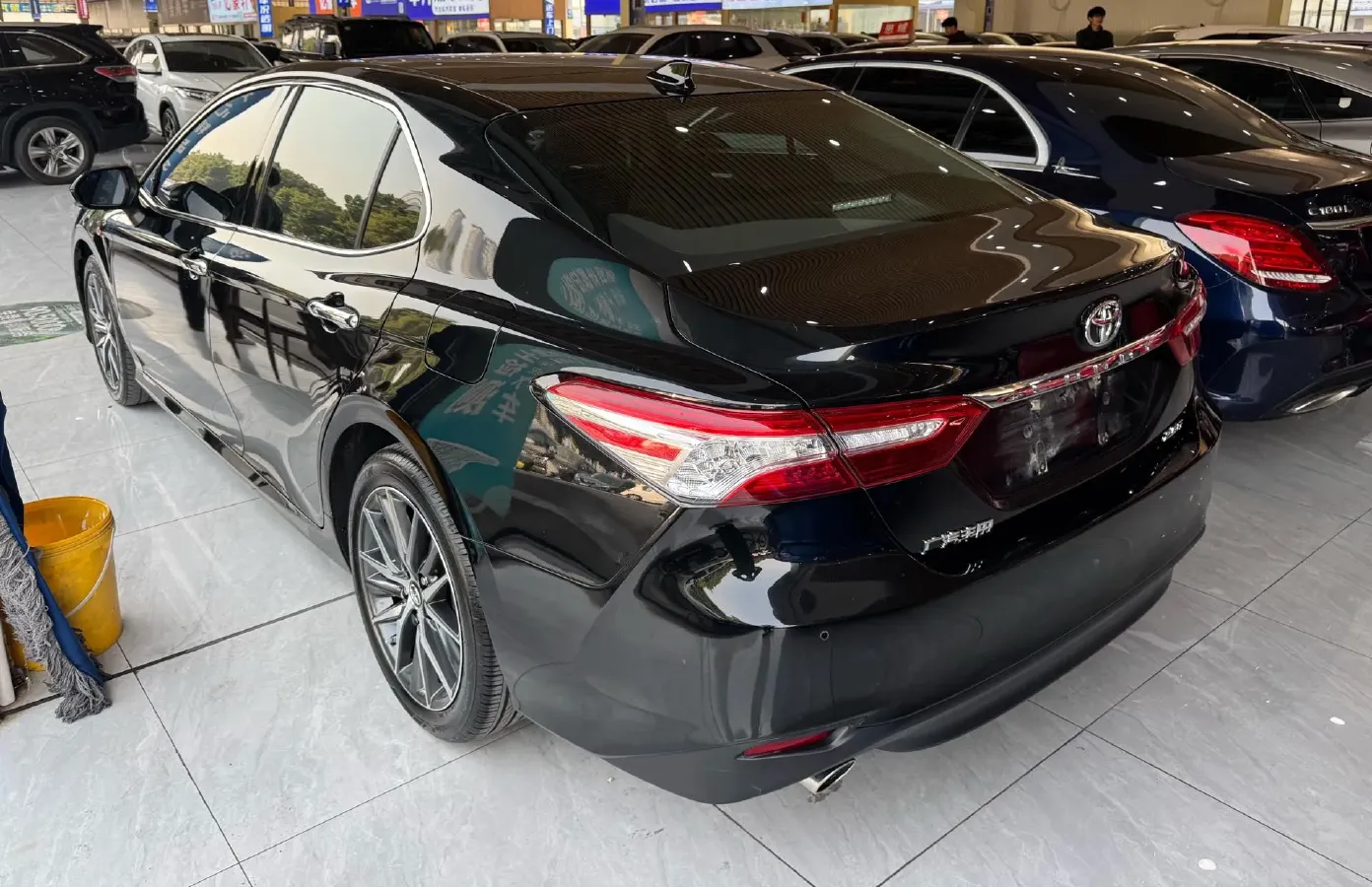 2021 Toyota Camry 2.5L 209HP L4 8AT,autocango,china used car exporter,china ev exporter,chinese used car exporter,chinese used ev exporter
