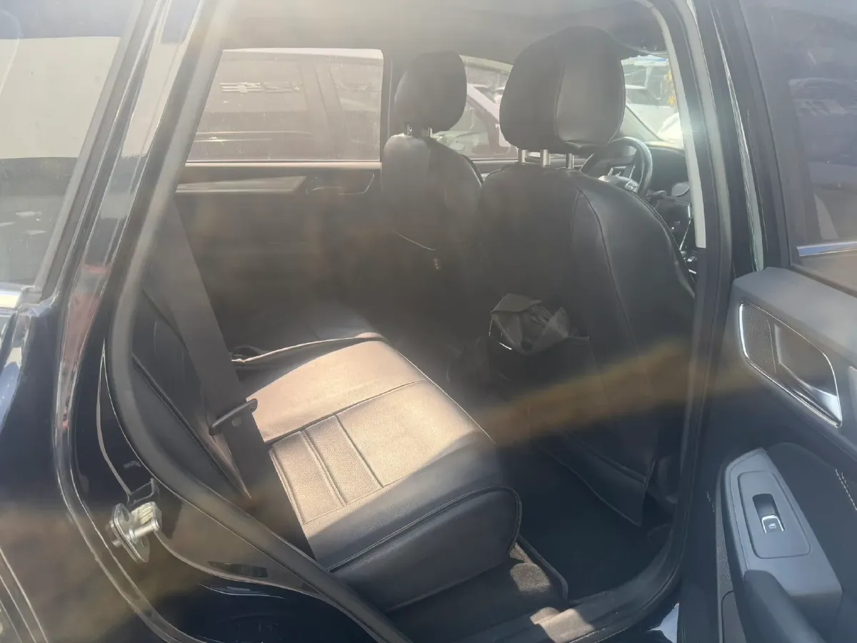 2017 Roewe RX5 1.5T 169HP L4 2AT PHEV 12KWH,autocango,china used car exporter,china ev exporter,chinese used car exporter,chinese used ev exporter