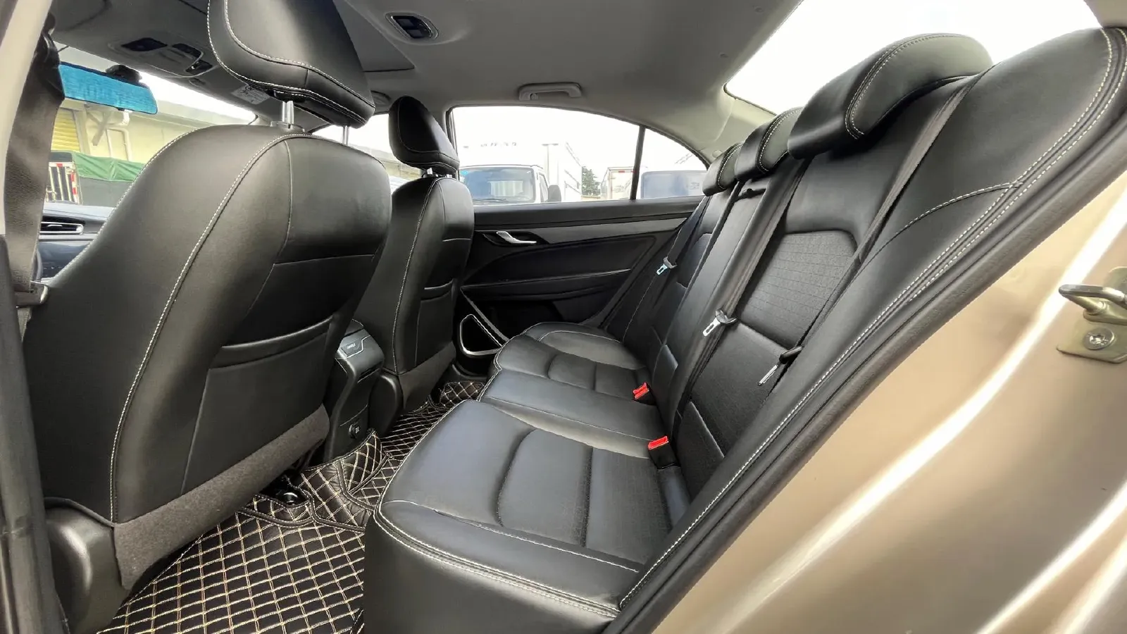 2021 Geely Emgrand 1.5L 109HP L4 CVT,autocango,china used car exporter,china ev exporter,chinese used car exporter,chinese used ev exporter