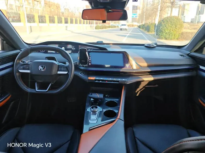 2022 ChangAn Oshan X7 Plus 1.5T 188HP L4 7DCT,autocango,china used car exporter,china ev exporter,chinese used car exporter,chinese used ev exporter