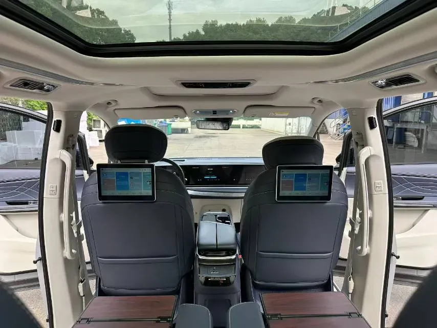 2023 MAXUS G90 2.0T 234HP L4 8AT,autocango,china used car exporter,china ev exporter,chinese used car exporter,chinese used ev exporter