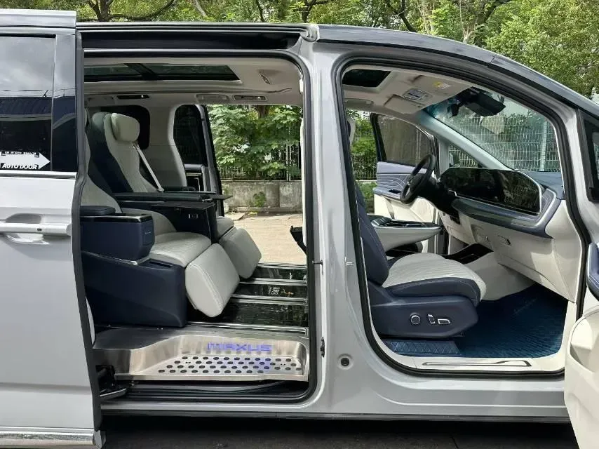 2023 MAXUS G90 2.0T 234HP L4 8AT,autocango,china used car exporter,china ev exporter,chinese used car exporter,chinese used ev exporter