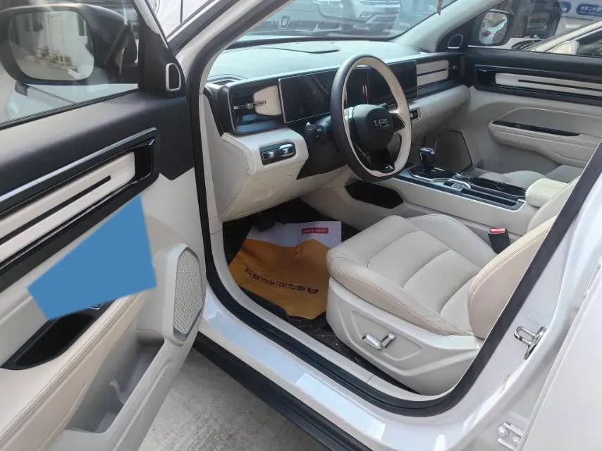 2023 Geely ICON 1.5T 181HP L4 7DCT,autocango,china used car exporter,china ev exporter,chinese used car exporter,chinese used ev exporter