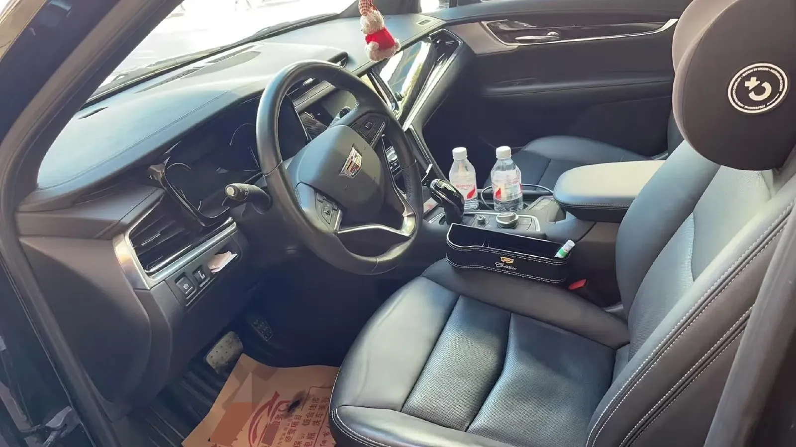 2022 Cadillac XT6 2.0T 237HP L4 9AT,autocango,china used car exporter,china ev exporter,chinese used car exporter,chinese used ev exporter