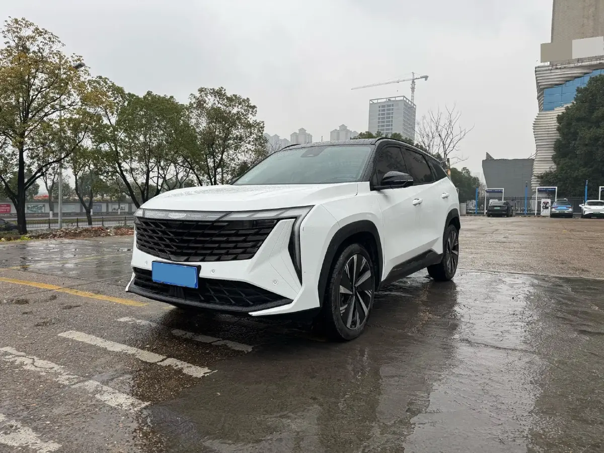 2023 Geely StarRay 1.5T 181HP L4 7DCT