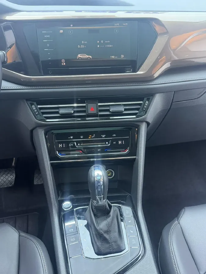 2021 Volkswagen Tharu 1.4T 150HP L4 7DCT,autocango,china used car exporter,china ev exporter,chinese used car exporter,chinese used ev exporter