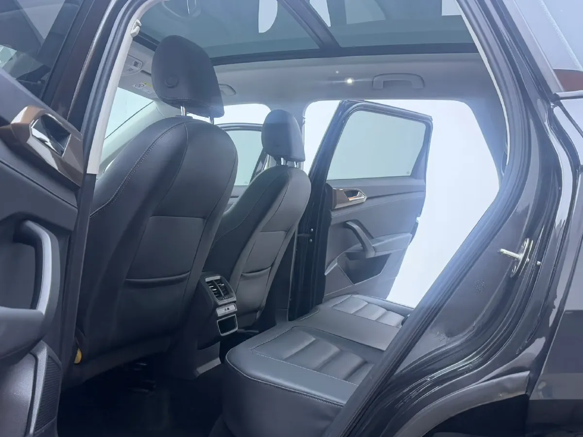 2021 Volkswagen Tharu 1.4T 150HP L4 7DCT,autocango,china used car exporter,china ev exporter,chinese used car exporter,chinese used ev exporter