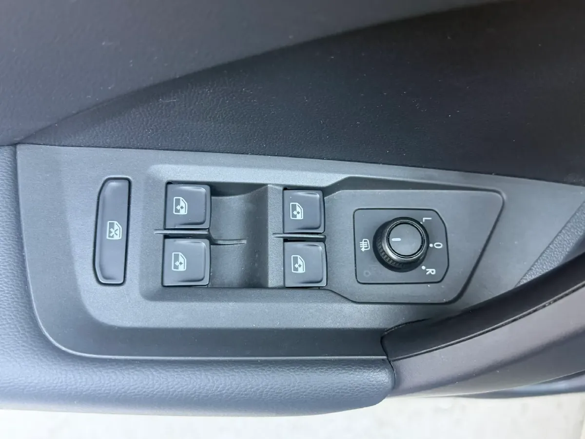 2021 Volkswagen Tharu 1.4T 150HP L4 7DCT,autocango,china used car exporter,china ev exporter,chinese used car exporter,chinese used ev exporter