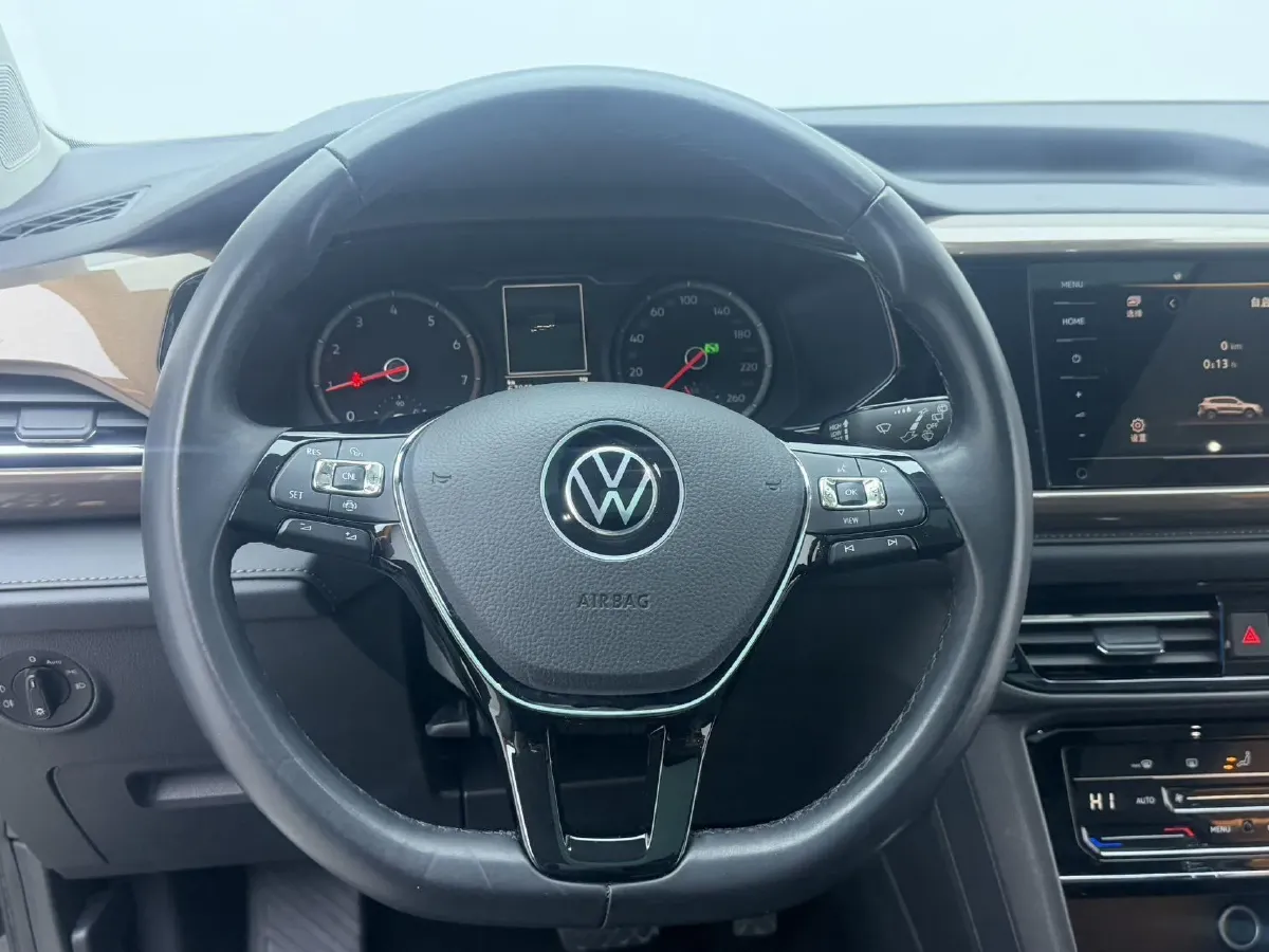 2021 Volkswagen Tharu 1.4T 150HP L4 7DCT,autocango,china used car exporter,china ev exporter,chinese used car exporter,chinese used ev exporter