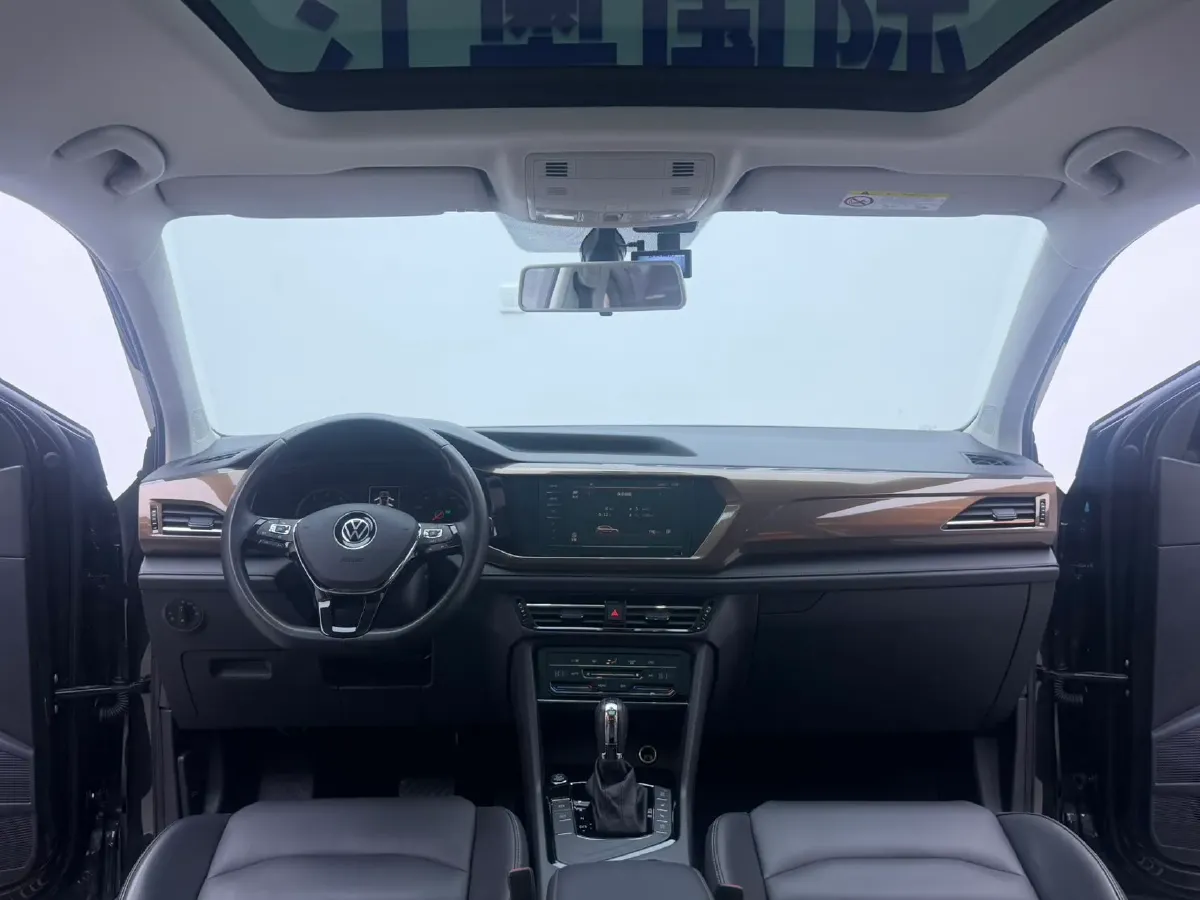 2021 Volkswagen Tharu 1.4T 150HP L4 7DCT,autocango,china used car exporter,china ev exporter,chinese used car exporter,chinese used ev exporter