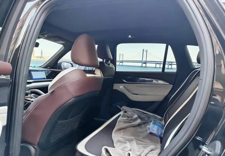 2021 Geely Monjaro 2.0T 218HP L4 7DCT,autocango,china used car exporter,china ev exporter,chinese used car exporter,chinese used ev exporter