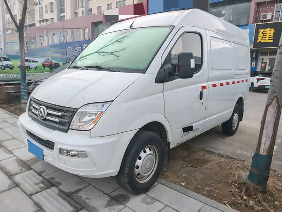 2021 MAXUS XinTu V80 2.0T 139HP L4 6MT