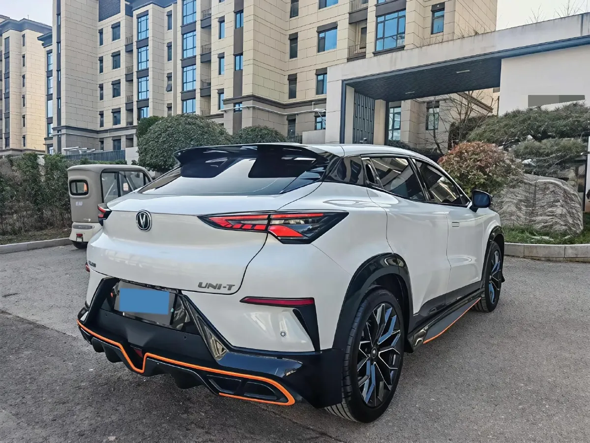 2022 ChangAn UNI-T 1.5T 188HP L4 7DCT,autocango,china used car exporter,china ev exporter,chinese used car exporter,chinese used ev exporter