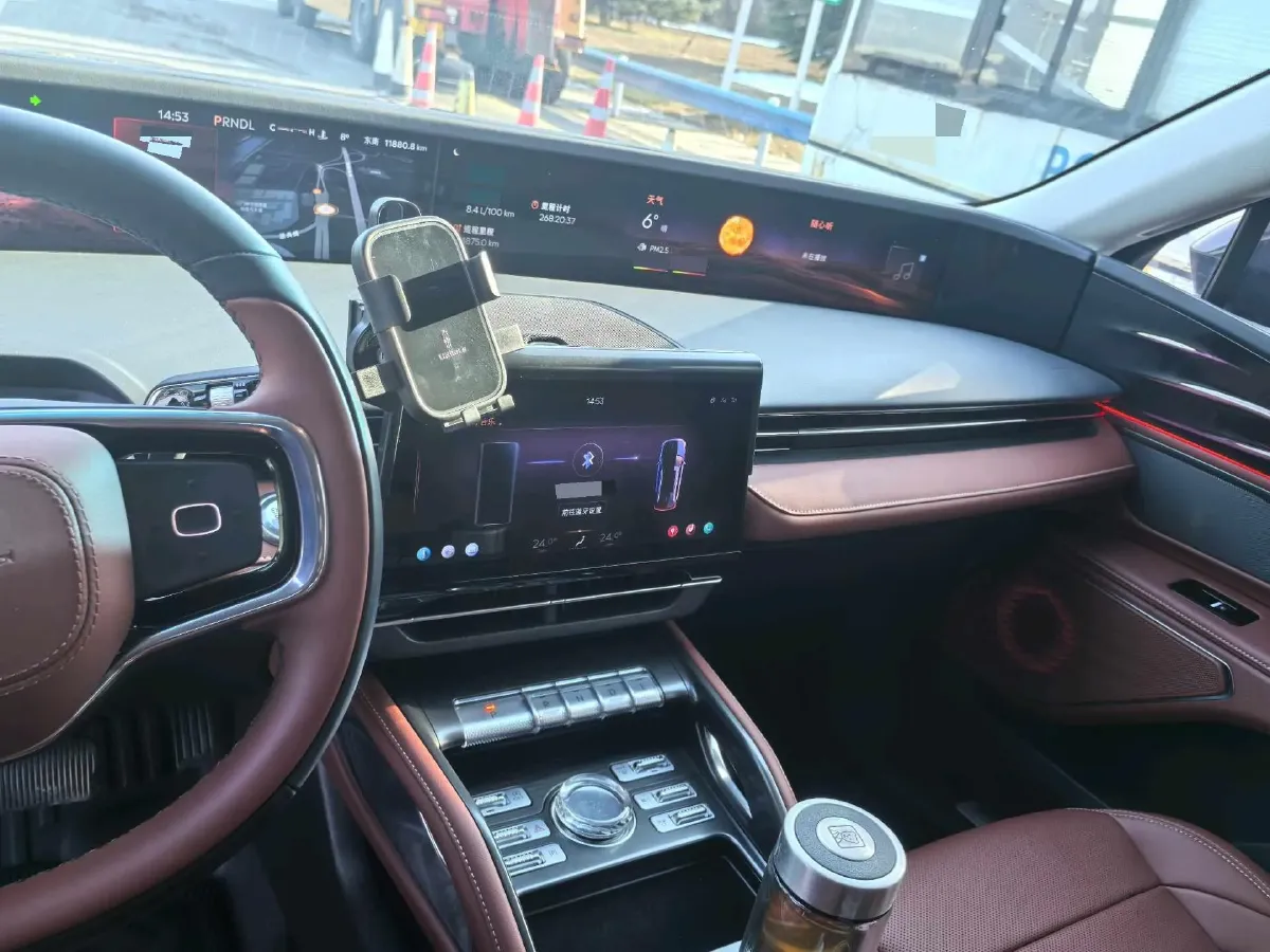 2025 Lincoln Nautilus 2.0T 261HP L4 8AT,autocango,china used car exporter,china ev exporter,chinese used car exporter,chinese used ev exporter