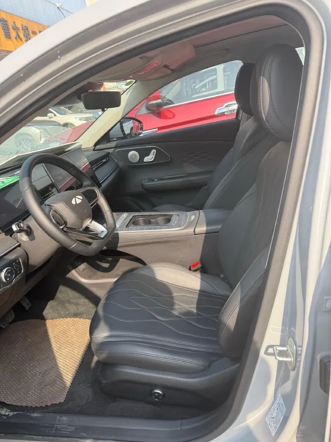 2025 Fulwin FulwinA8L 1.5T 156HP L4 1DHT PHEV 18.67KWH,autocango,china used car exporter,china ev exporter,chinese used car exporter,chinese used ev exporter