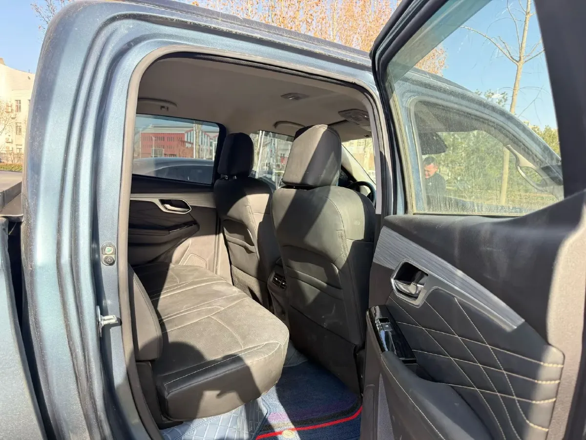 2023 Isuzu D-MAX 1.9T 177HP L4 8AT,autocango,china used car exporter,china ev exporter,chinese used car exporter,chinese used ev exporter