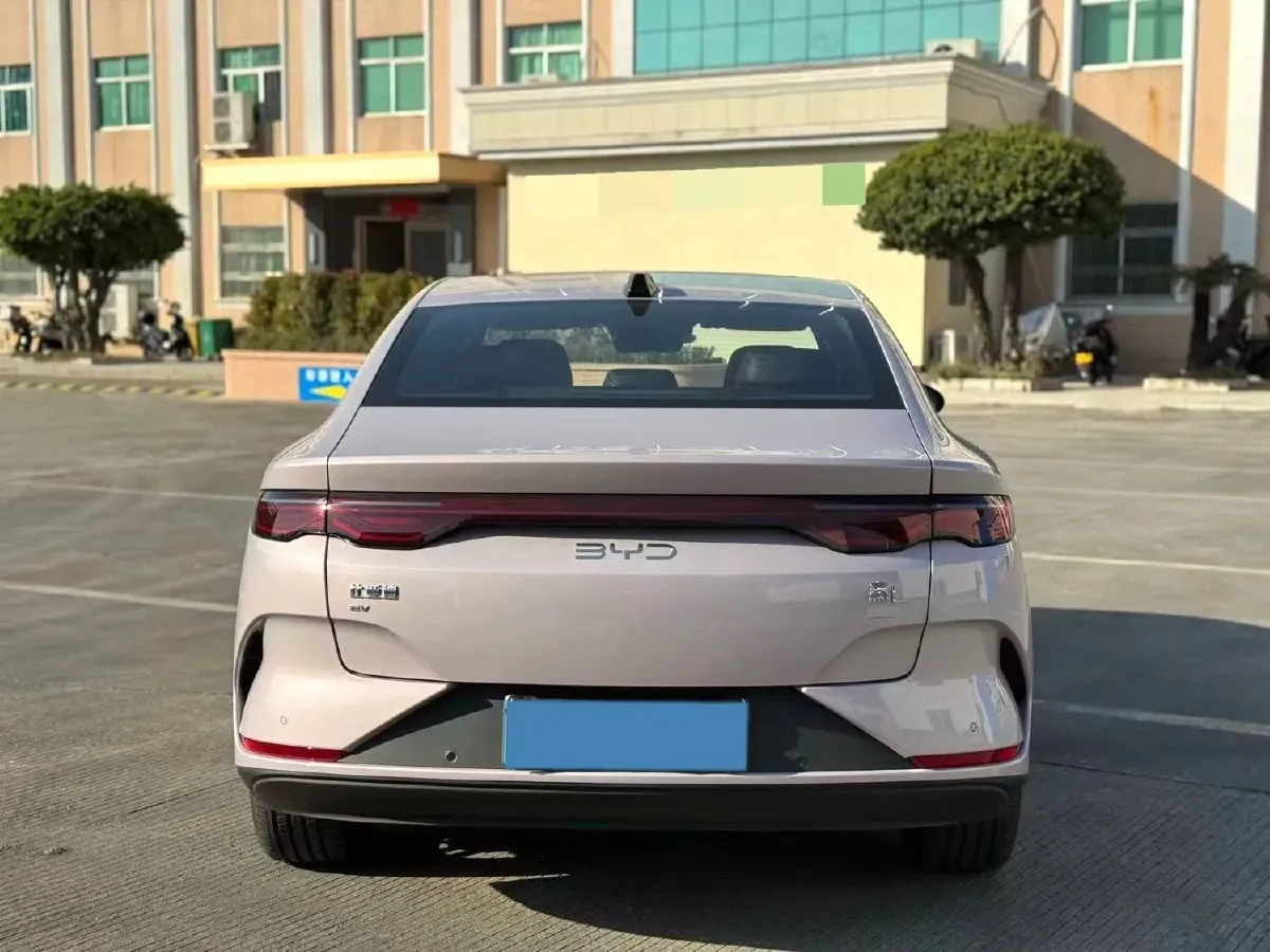 2025 BYD QinL BEV,autocango,china used car exporter,china ev exporter,chinese used car exporter,chinese used ev exporter