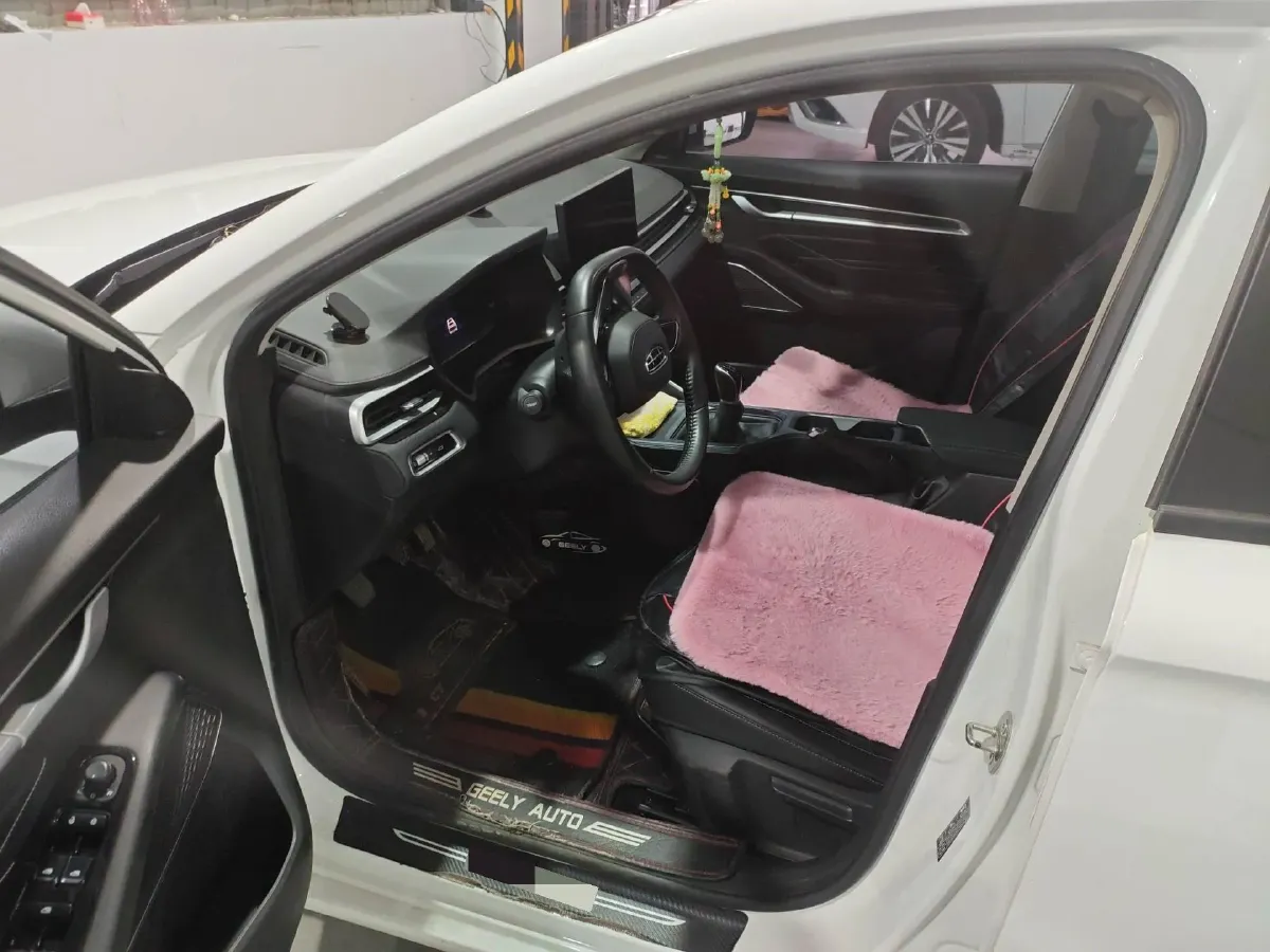 2023 Geely Emgrand 1.5L 127HP L4 5MT,autocango,china used car exporter,china ev exporter,chinese used car exporter,chinese used ev exporter