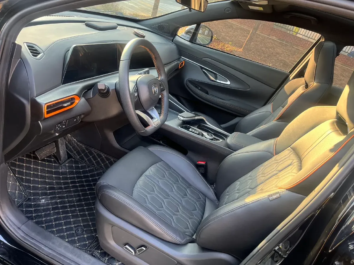 2022 ChangAn UNI-T 1.5T 188HP L4 7DCT,autocango,china used car exporter,china ev exporter,chinese used car exporter,chinese used ev exporter