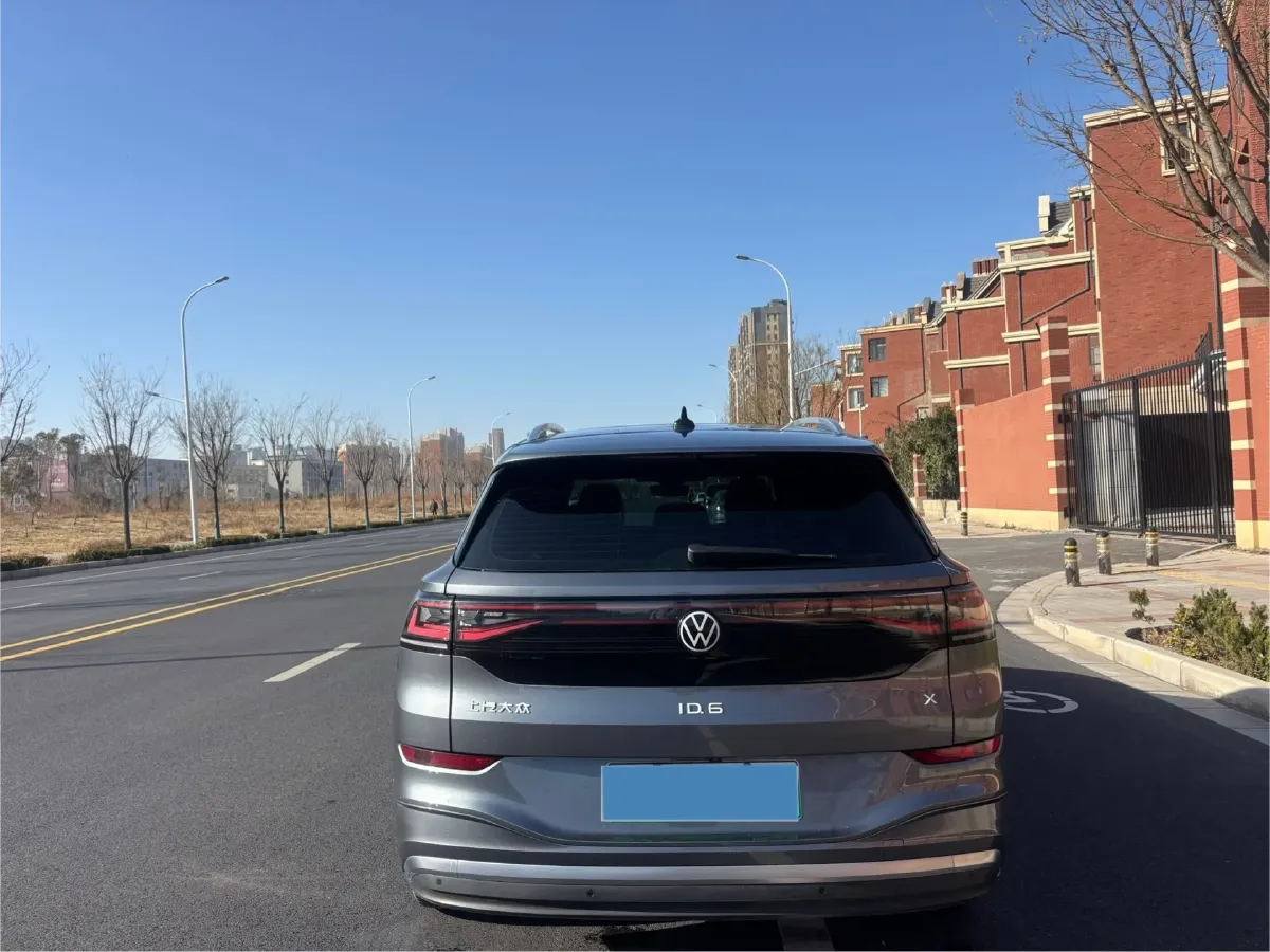 2023 Buick GL8 2.0T 237HP L4 9AT,autocango,china used car exporter,china ev exporter,chinese used car exporter,chinese used ev exporter