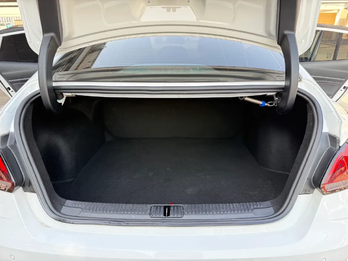 2023 MG 5 1.5L 129HP L4 CVT,autocango,china used car exporter,china ev exporter,chinese used car exporter,chinese used ev exporter