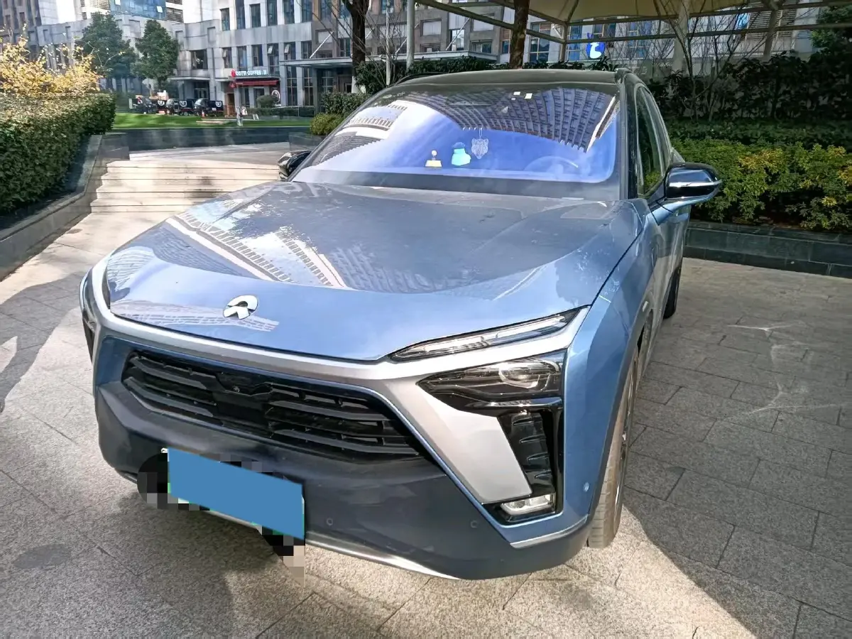2020 NIO ES8 BEV 70KWH