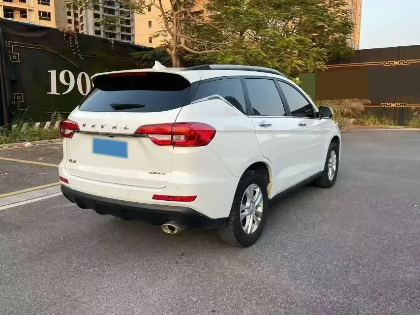 2021 Haval M6 1.5T 150HP L4 6MT,autocango,china used car exporter,china ev exporter,chinese used car exporter,chinese used ev exporter