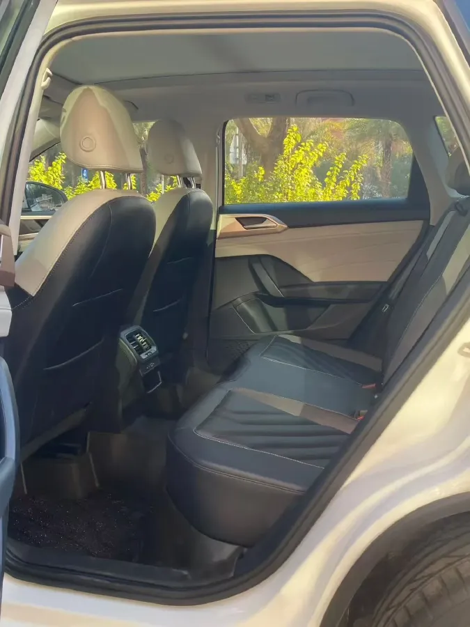 2023 Volkswagen Tharu 1.5T 160HP L4 7DCT,autocango,china used car exporter,china ev exporter,chinese used car exporter,chinese used ev exporter