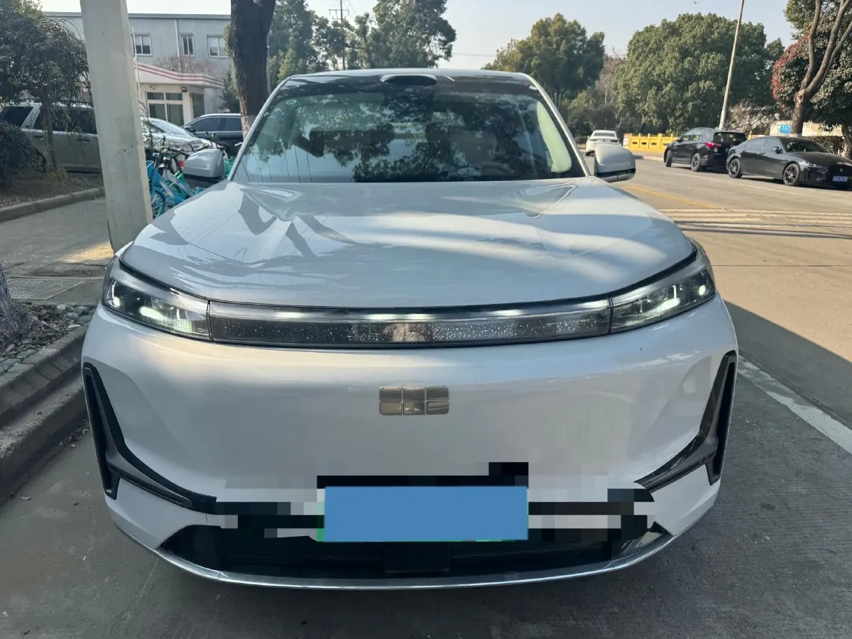 2025 Geely Galaxy M9 1.5T 163HP L4 3DHT PHEV,autocango,china used car exporter,china ev exporter,chinese used car exporter,chinese used ev exporter